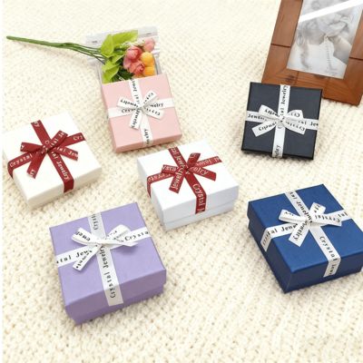 Caja cuadrada cielo y tierra de embalaje de joyería personalizada con lazo de cinta en inglés, cubierta de cartón elegante para aretes y anillos