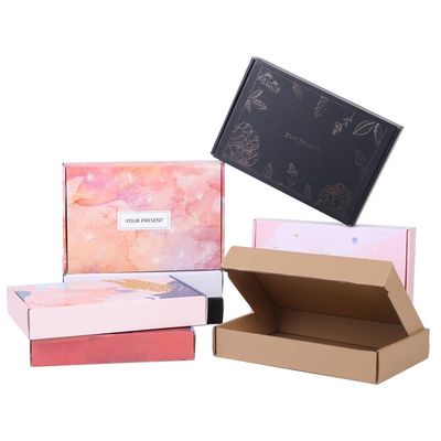 Envases de envío ondulados reciclables Caja de correo para zapatos y ropa pedido a medida