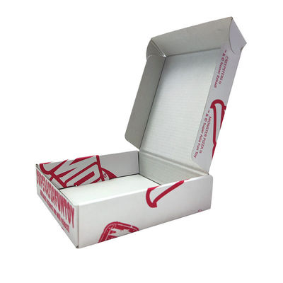 Tamaño personalizado Embalaje plano Envío de correo caja de tres capas ropa interior corrugada