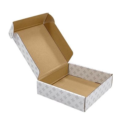 Superficie brillante Finalización de la entrega Envío de la caja de correo Cajas de cartón personalizadas para el embalaje