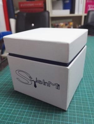 Tamaño personalizado Cajas de auto-elevación recicladas de luz LED Caja de relojes de regalo embalaje