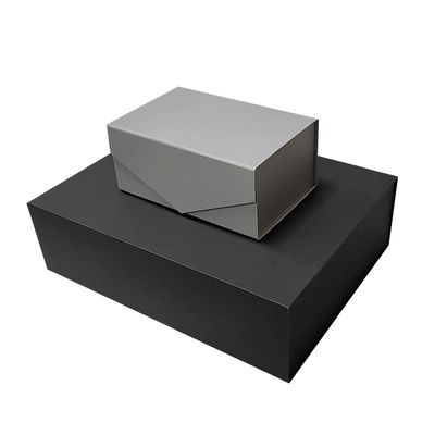 Logotipo personalizado Papel negro con cierre magnético Caja de regalo plegable Final de papel caliente / UV / barniz