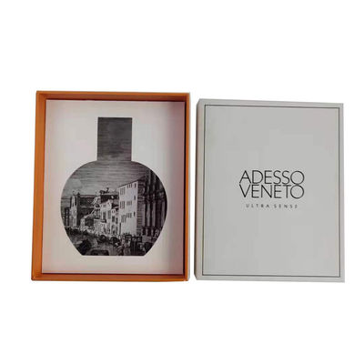 Impresión en relieve Cajas de cartón rígido Envases de cajas de perfume de lujo rosa
