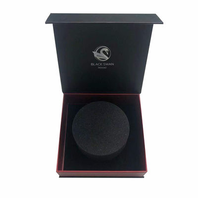 Caja de embalaje de regalo de joyas con logotipo personalizado con inserción de terciopelo en laminado mate o brillante