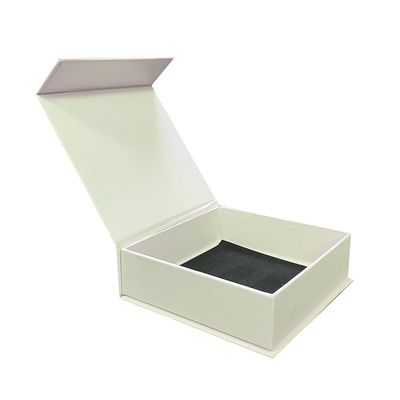Cuadro de producto de embalaje de reloj con logotipo Cajas rígidas personalizadas y logotipo en relieve aceptable