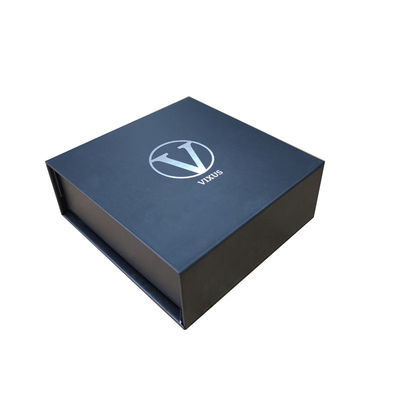 Otros Diseño personalizado Papel rígido negro mate Embalaje de regalo de cartón Caja magnética con inserción de espuma