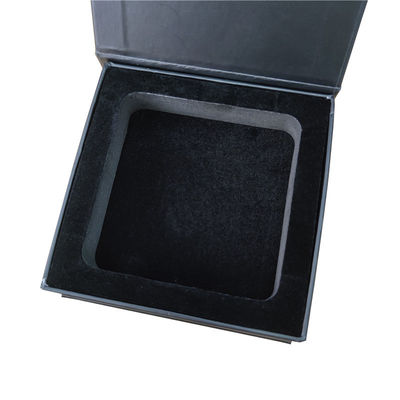 Otros Diseño personalizado Papel rígido negro mate Embalaje de regalo de cartón Caja magnética con inserción de espuma