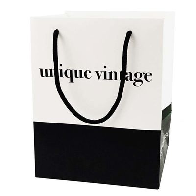 Logotipo personalizado Ropa de compras Regalo Joyería Embalaje Bolsa de papel con acabado de sello de oro