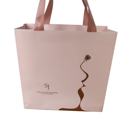 Luxury Logotipo personalizado de papel de cartón de oro impresa Bolsa de embalaje de compras para zapatos Ropa