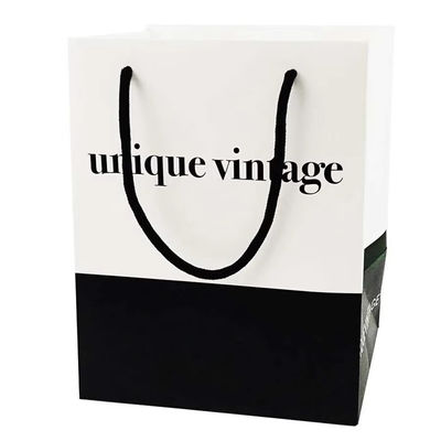 Embalaje Bolsas de papel al por mayor de venta al por menor Bolsas de regalo de lujo para compras Bolsas de regalo con manijas para joyería Pequeñas empresas comerciales