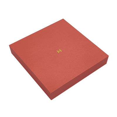 Capa y base de costumbre Rojo hombro cuello caja camiseta ropa bufanda embalaje ropa lujo caja rígida para ropa bufanda