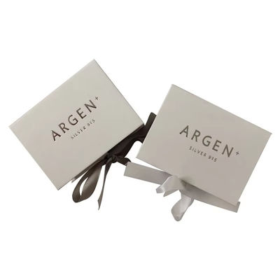 Collar personalizado Joyería Caja de cartón Caja de regalo de lujo Embalaje con cinta Caja de regalo magnética Premium