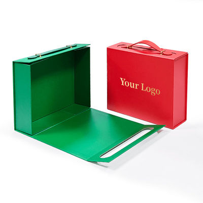 Caja de regalo con logotipo personalizado hecha de cartón reciclable exquisito con mango práctico de cuero