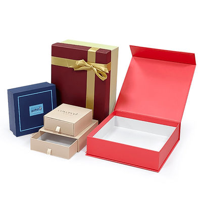 Embalaje de regalo de lujo personalizado Caja de papel rígida magnética personalizada con colgajo magnético