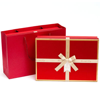 Logotipo UV personalizado reciclable 2pcs Envase de cartón tapa y caja de regalo base con arco para ropa zapatos cosméticos