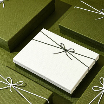 Caja de embalaje cosmético personalizado de cartón de lujo con tapa y caja de regalo personalizada con cinta