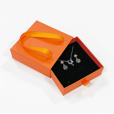 Caja de papel de cartón negro de lujo, de moda, joyería de regalo, cajón de diapositivas, caja de embalaje con su propio logotipo.