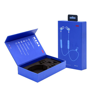 Logotipo personalizado caja de embalaje de auriculares inalámbricos de cartón magnético de lujo con caja colgante de embalaje de forro EVA