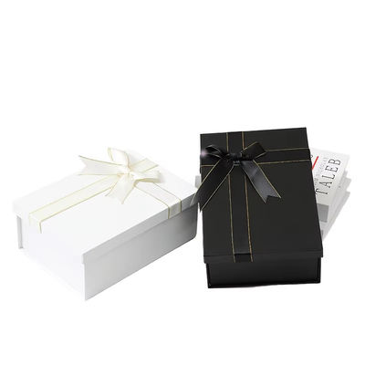 Envasado de caja de regalo de gama alta Tamaño personalizable para el Día de San Valentín Día de la Madre Decoración de arco blanco negro Caja de regalo