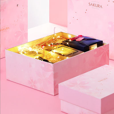 Bolsas de compras populares Impresión offset Embalaje Bolsa de regalo de papel Con mango