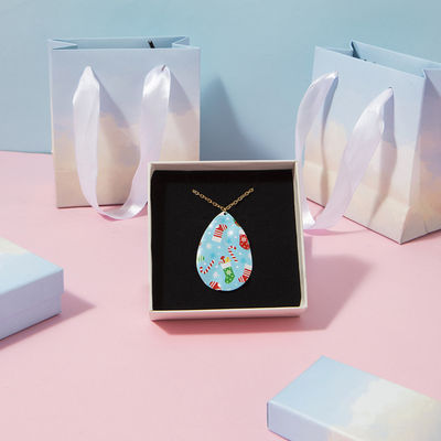 Logotipo de lujo de cartón personalizado Cajas de joyas Anillos Ahorros Collares Brazaletes Base rígida Joyería Embalaje