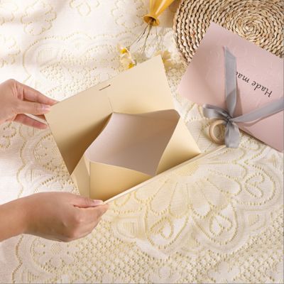 Caja plegable única con logotipo personalizado, embalaje rígido de lujo para perfumes, cosméticos, ropa y joyería