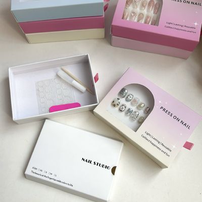 Eco Amigable de lujo de joyería Cajas de embalaje para los aretes de cartón reciclado Espongas de revestimiento Estampado Técnica de Estampado Cartera de velas