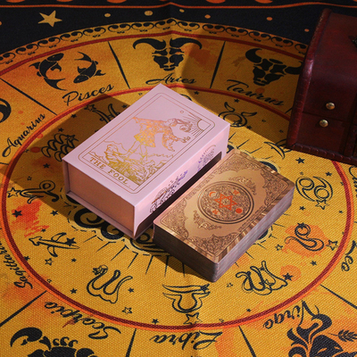 Cartón rígido personalizado Tarot de lujo Tarjetas de cierre magnético Libros decorativos de forma de caja Libros falsos Libros favoritos