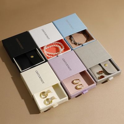Cajas de joyería de lujo embalaje Logotipo personalizado Cajas de regalo de joyas personalizadas Cajas de embalaje de joyas elegantes y de alta gama para mujeres