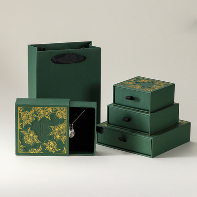 Caja de embalaje hueca cuadrada de papel de 9*9 cm personalizada de fábrica para collar y pendientes, para regalo de joyería magnética