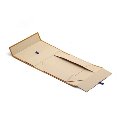 Bolsa de alta gama de lujo caja de regalo magnética logotipo personalizado ropa plegable embalaje con cinta