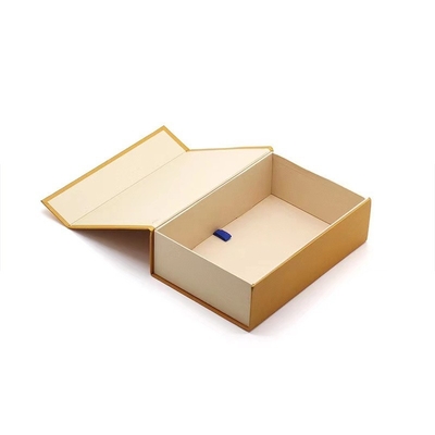 Bolsa de alta gama de lujo caja de regalo magnética logotipo personalizado ropa plegable embalaje con cinta