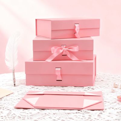 Caja plegable de cinta con logotipo personalizado, calidad, rosa, negra, forma rectangular, embalaje de papel artístico magnético para laminación mate y relieve
