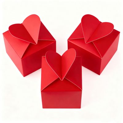 Desata el encanto del amor con nuestra exclusiva caja de tarjetas en forma de corazón. Forro de esponja laminada brillante y mate. Cada momento especial. Manejar velas.